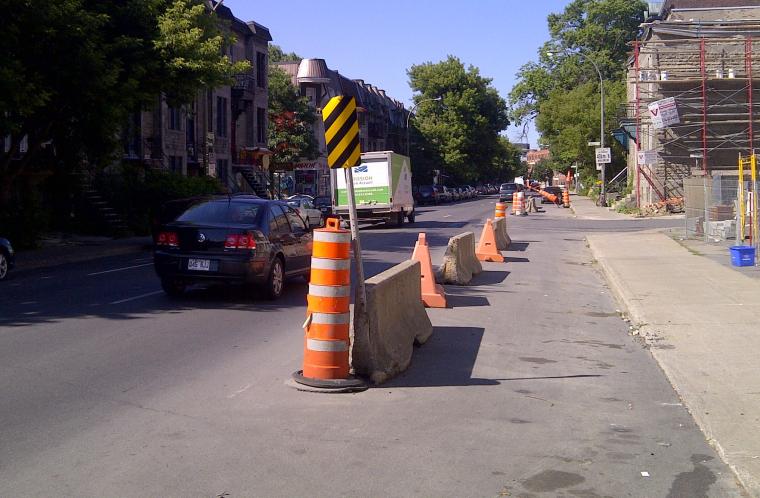 Signalisation de travaux routiers urbains